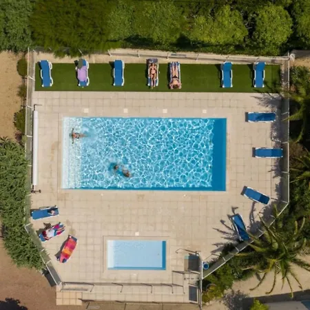 3 étoiles - Piscine - Ccbghfh 3*