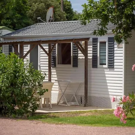 Camping 3 étoiles - Piscine - Ccbghfh
